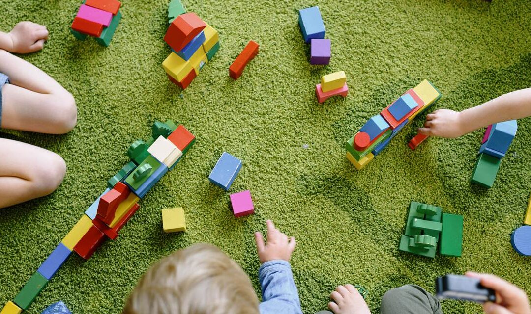 Disturbo di linguaggio e disordine fonologico osservazione valutazione trattamento webinar pediatria logopedia neurosviluppo